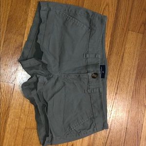 american eagle army green shorts